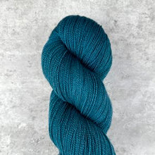 Load image into Gallery viewer, Shel Designs Yarn
