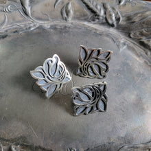 Load image into Gallery viewer, JUL Design Studs