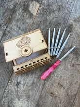 Load image into Gallery viewer, Interchangeable Set of Crochet Hooks