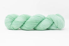 Load image into Gallery viewer, Latta Non Superwash