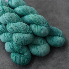 Load image into Gallery viewer, Super Sock Yarn 100g