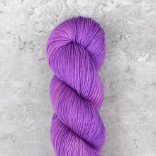 Load image into Gallery viewer, Shel Designs Yarn
