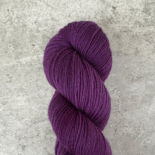 Load image into Gallery viewer, Shel Designs Yarn
