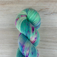 Load image into Gallery viewer, Merino Twist Fingering
