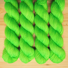 Load image into Gallery viewer, La Bien Aimee - 50g Super Sock

