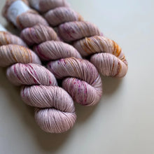 Load image into Gallery viewer, Super Sock Yarn 100g
